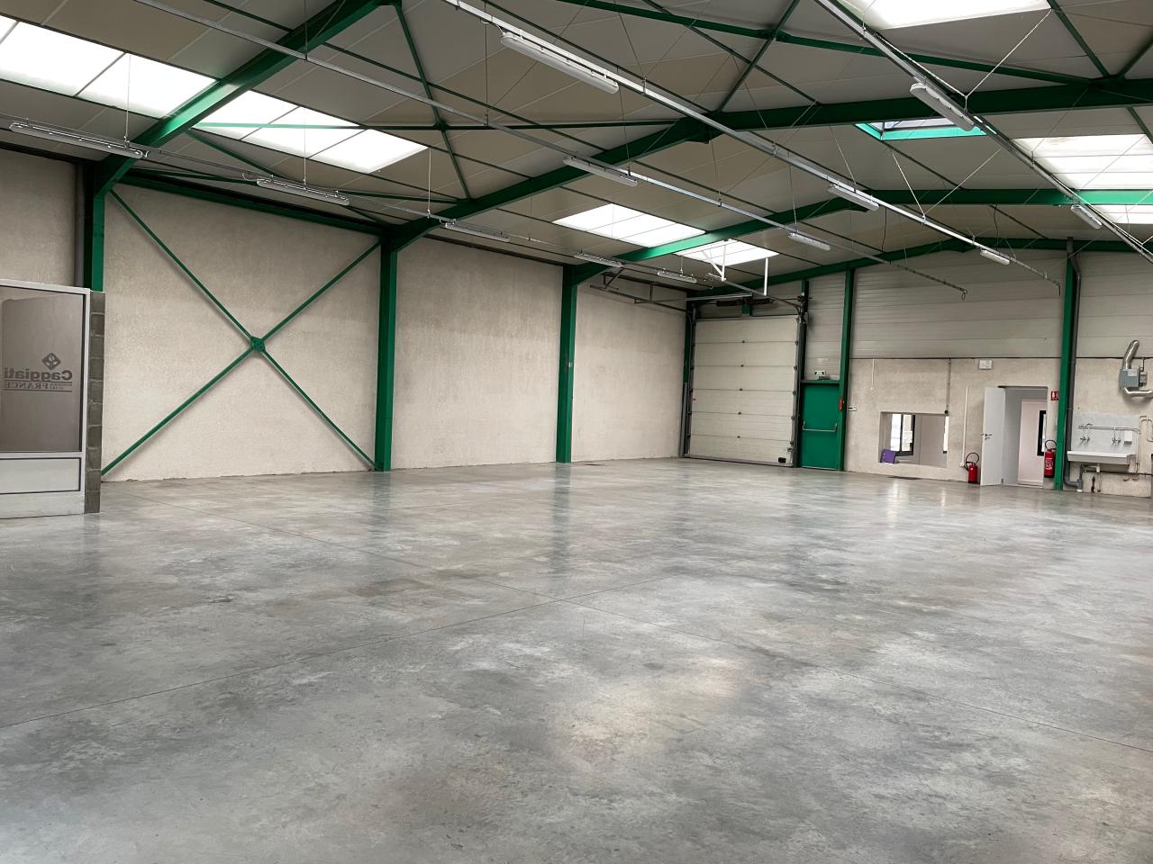 Local d'activité Saint-Genis-Laval 375m² Location local d'activité Saint-Genis-Laval Rhône OLACT2109379 2